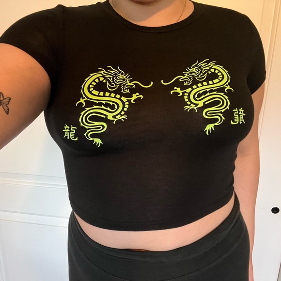Green Dragon Crop Top - Picture 2 of 2